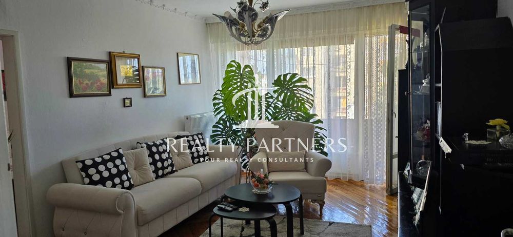 Продава се Тристаен апартамент в Радомир - 85 кв.м за 906 €/кв.м - Снимка #4