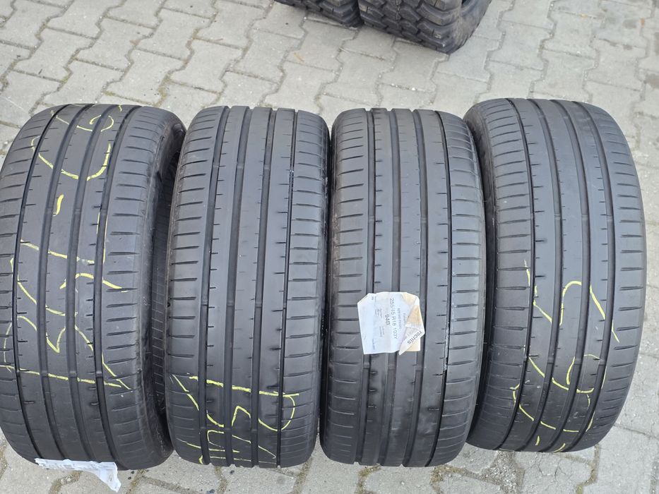 255 45 18 falken