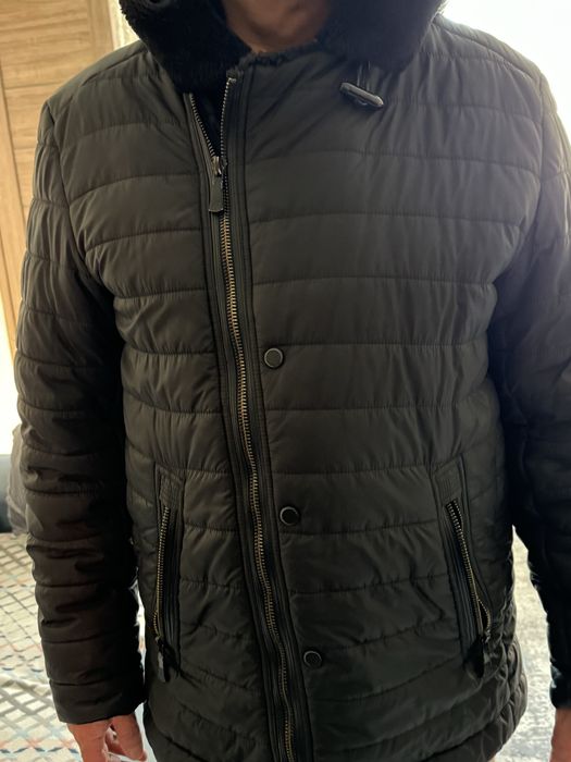 Продам зимнюю куртку