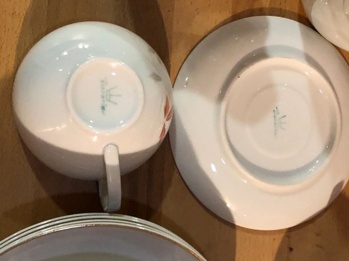 Стилна порцеланова посуда на немската марка Бавариа