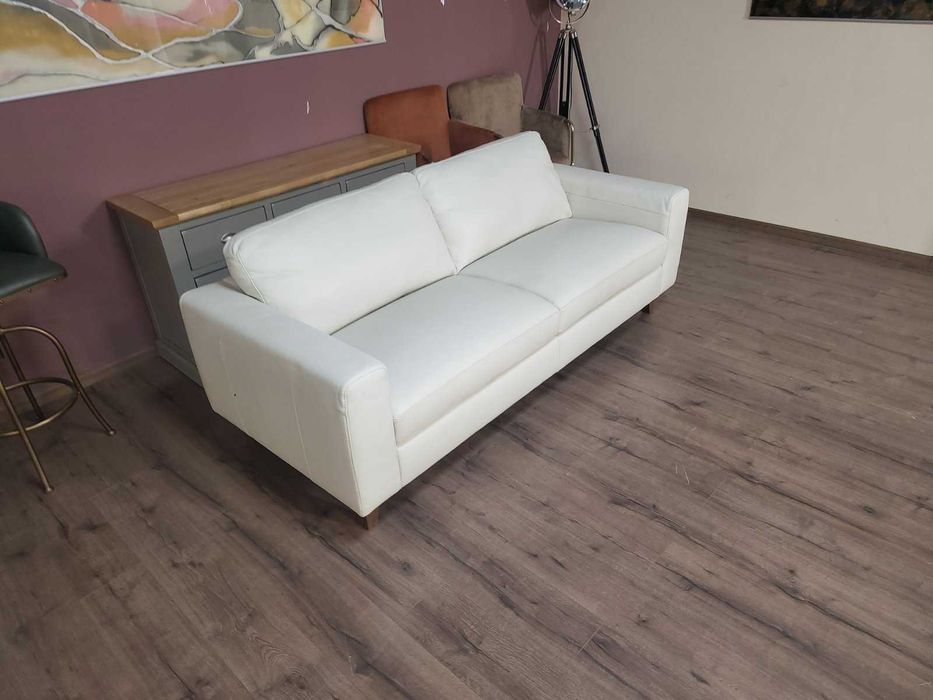 Италиански светло кремав кожен диван тройка "NATUZZI"