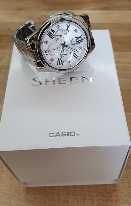Часовник Casio Sheen