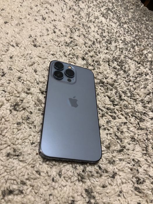 Продам IPhone 13 pro