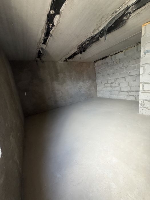 2 хонали коробка уй сотилади. Теракзор