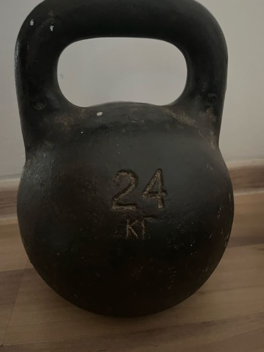 Продам гири 16 и 24 кг