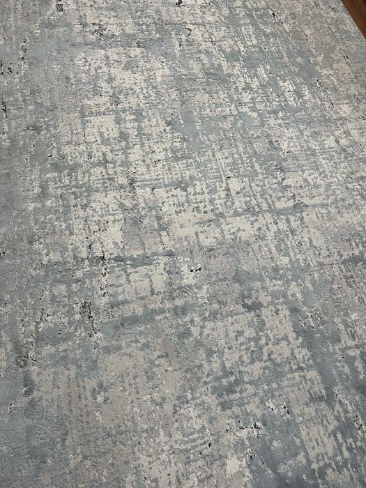 Срочно продам ковры разные