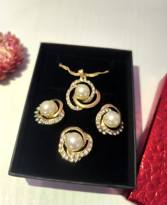 Наборы, подарки, сюрпризы