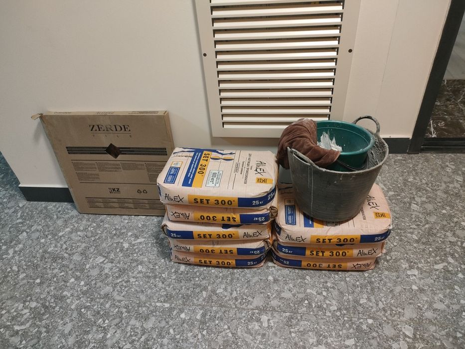 Для ремонта клей