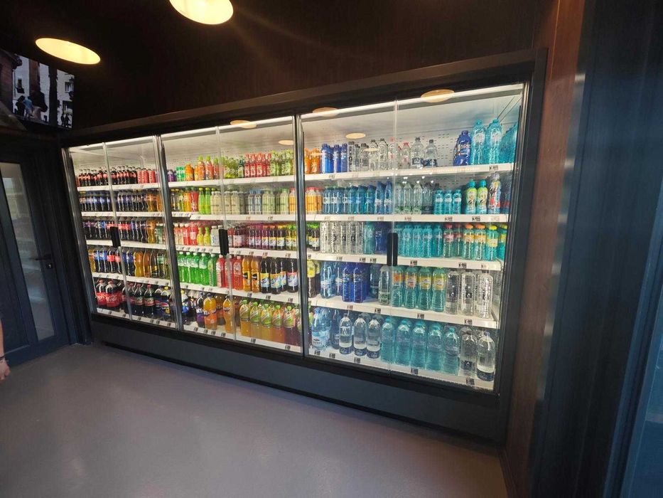 Vitrina verticala refrigerare TAIGA - fara agregat/ 5 usi - 290 cm/NOU