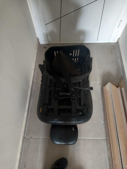 Акумолаторна инвалидна количка