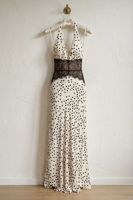 Рокля на точки модел на Meshki