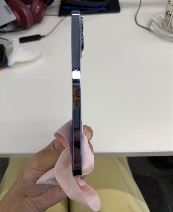 Продам iPhone 13 Pro Max 256 Голубой