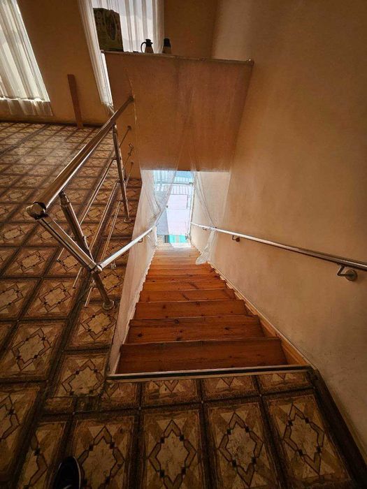 Станция бозорида 3 каватли магазин сотилади