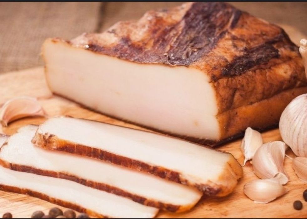 Сало капченое соленое
