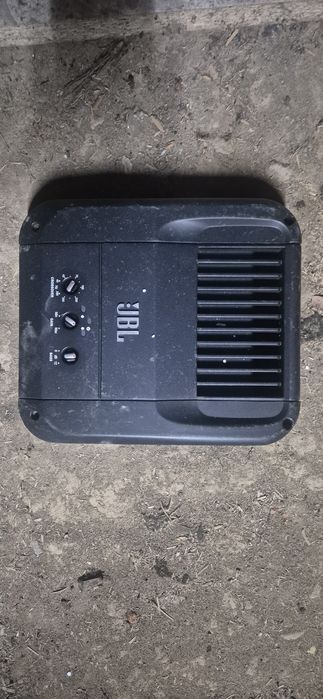 Sistem muzica mașină