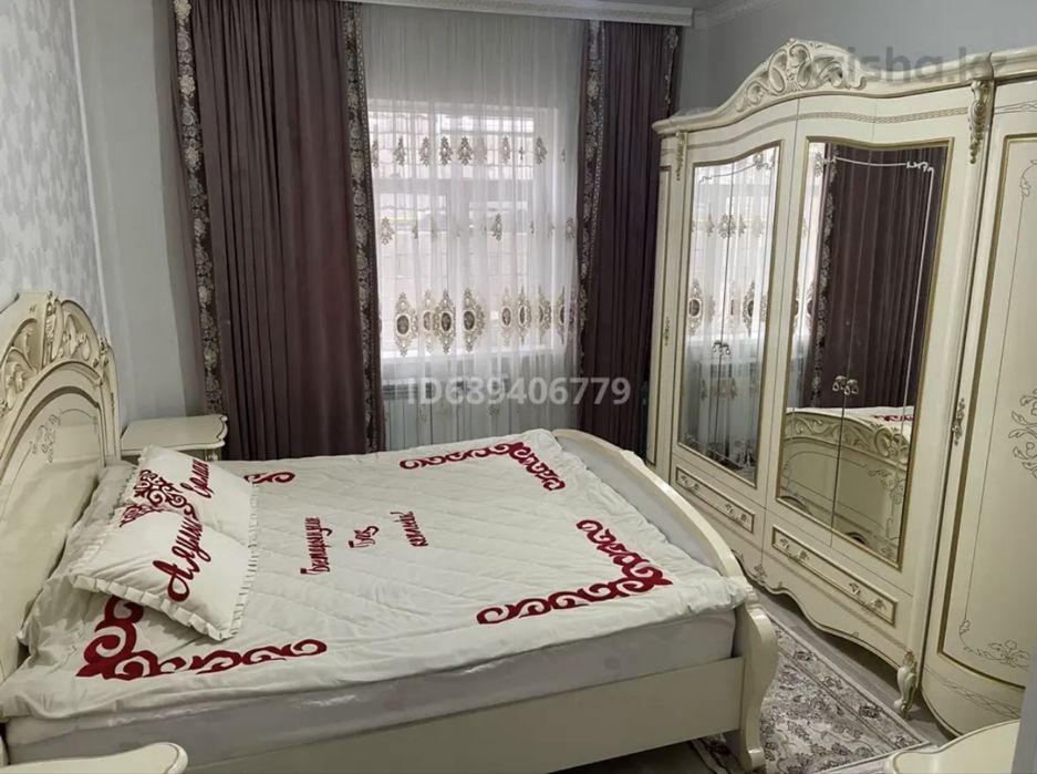 Продам спальный вместе с гарнитурами