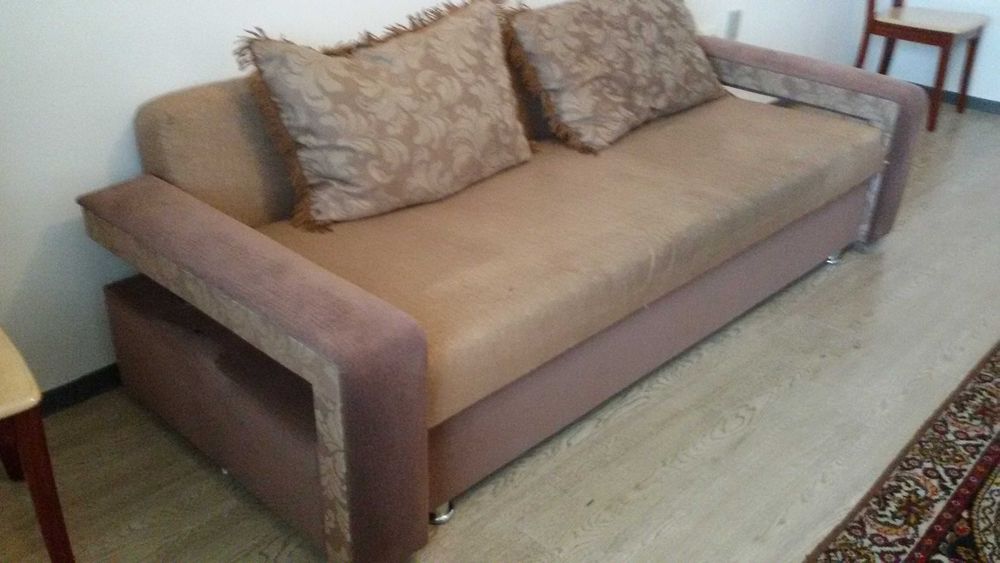 Продам недорого диван