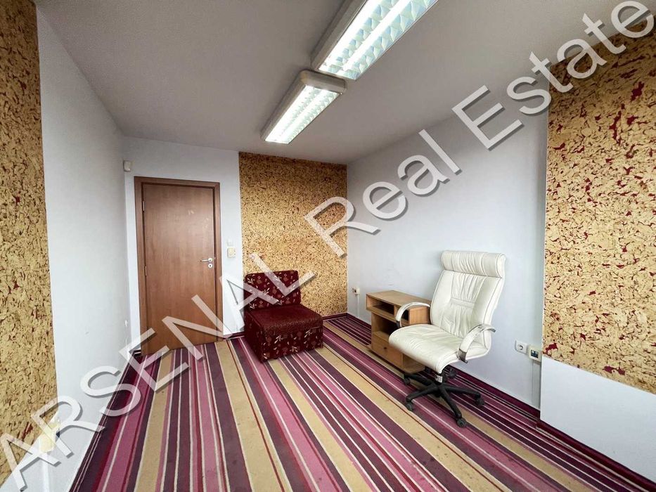 Дава се под наем Офис в София, Оборище - 93 кв.м за 600 € - Снимка #4