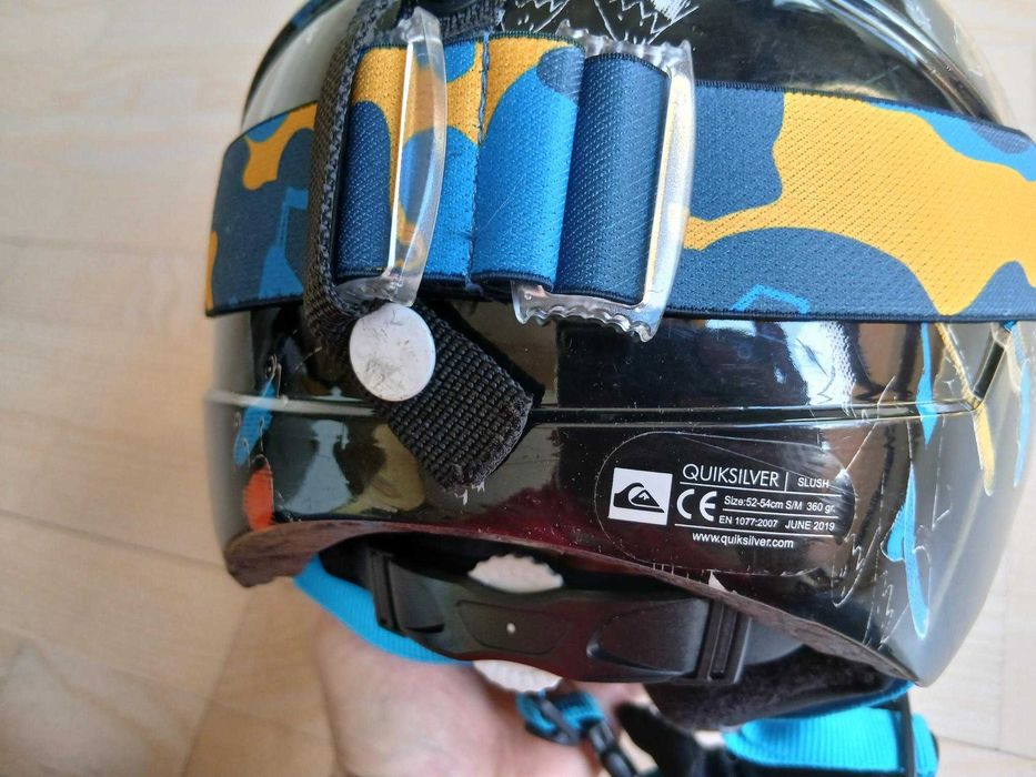 Ски оборудване за деца: каски, маски, ръкавици, протектор за гръб