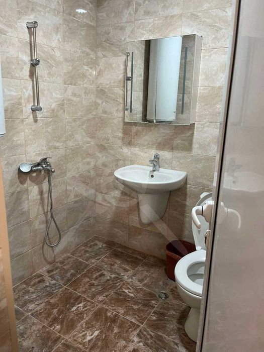 Дава се под наем Двустаен апартамент в Варна, Левски - 60 кв.м за 275 € - Снимка #4