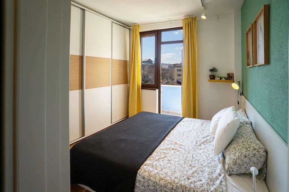 Продава се Двустаен апартамент в София, Център - 56 кв.м за 4286 €/кв.м - Снимка #9