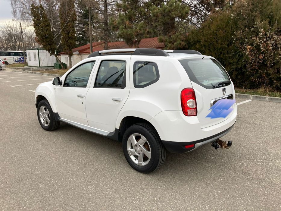 Dezmembrez/Piese Dacia Duster 2010-2017,4×2/4×4