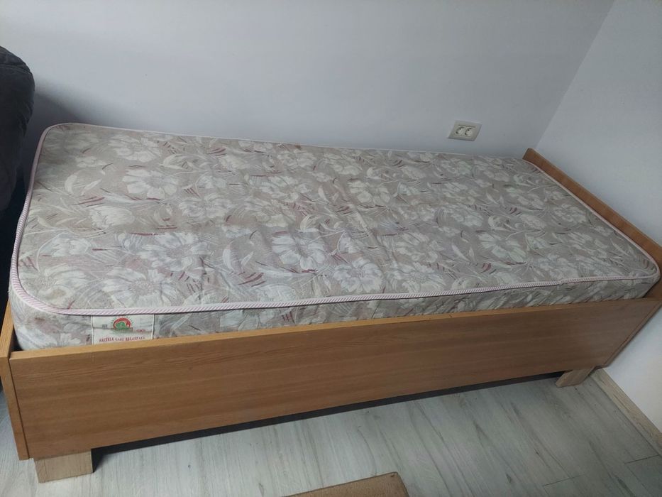 Vand pat 1 persoana