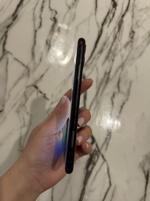 Продам iphone 11