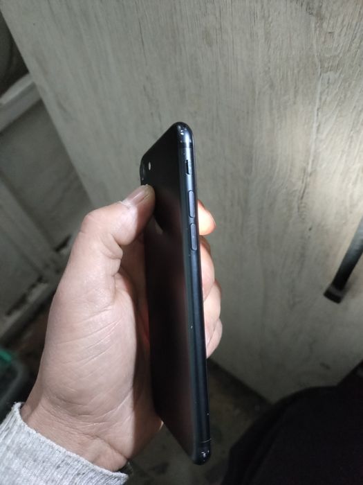 Iphone 7G  Sotyladi Yonkis 100 Xotira 128