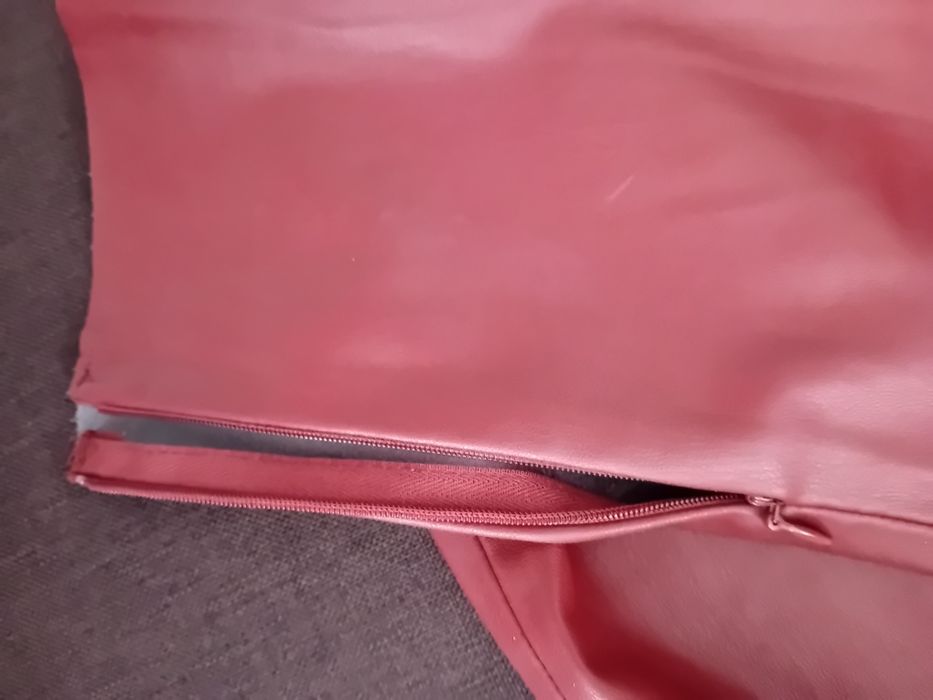 Vând pantaloni dama