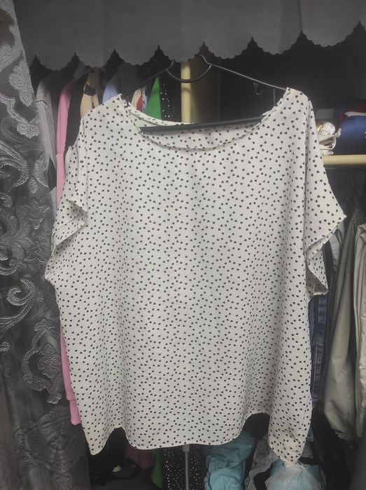 Женская блузка в сердечко