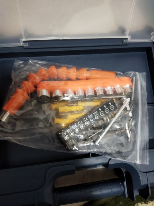 Шурупаверт безщеточный