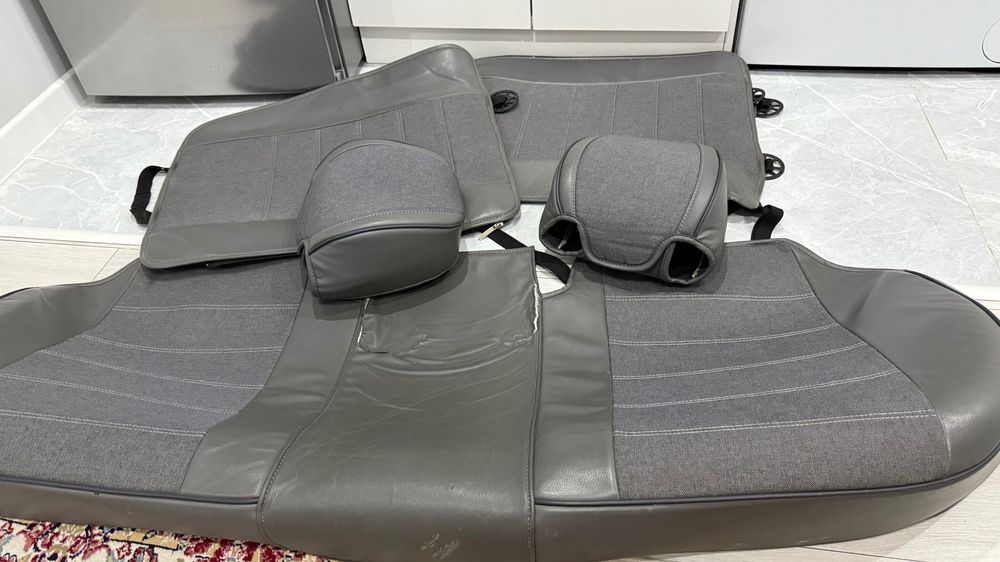 Универсальный чехол для машины