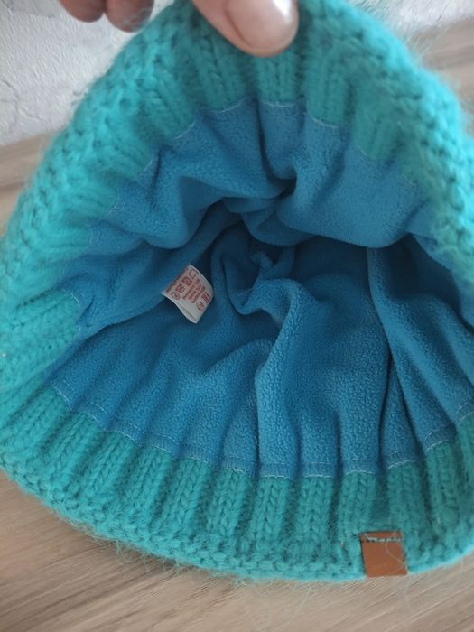 Продам  шапки женские