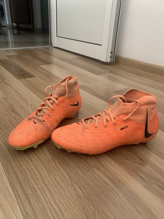 Ghete de fotbal PHANTOM LUNA