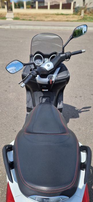 Maxi scuter Yamaha X-MAX 250