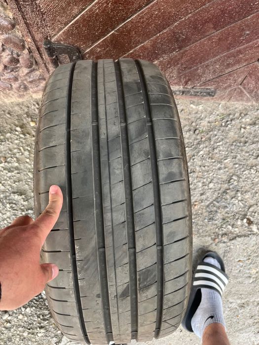 Летни гуми 245/45/18 goodyear