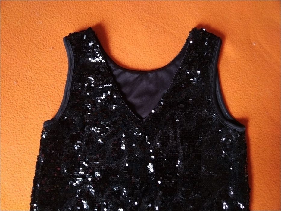 Платье мини вечернее с пайетками