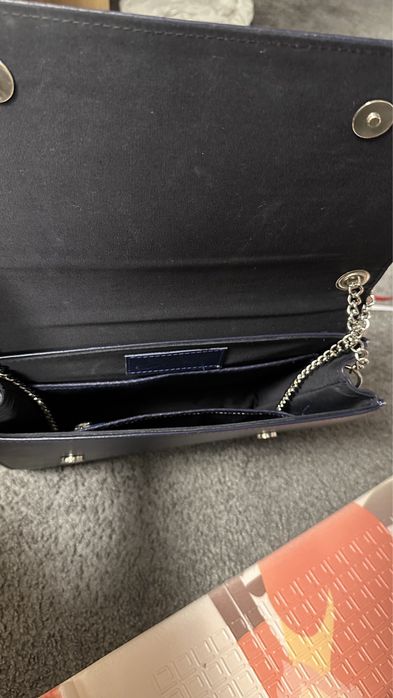 Poseta bleumarin din piele, marca  BENVENUTI