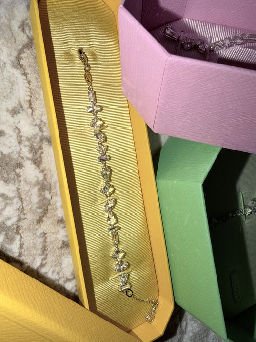 Set Swarovski Mesmera ideal pentru mireasa/nașă/ocazie specială