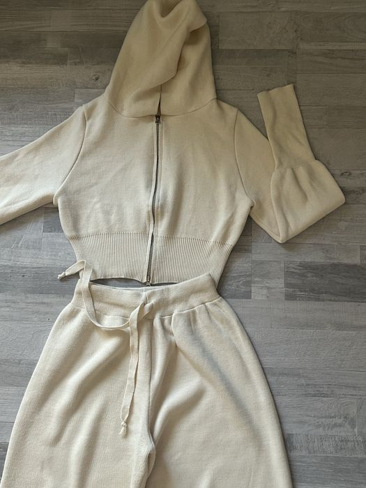 Плетен дамски комплект от 2 части