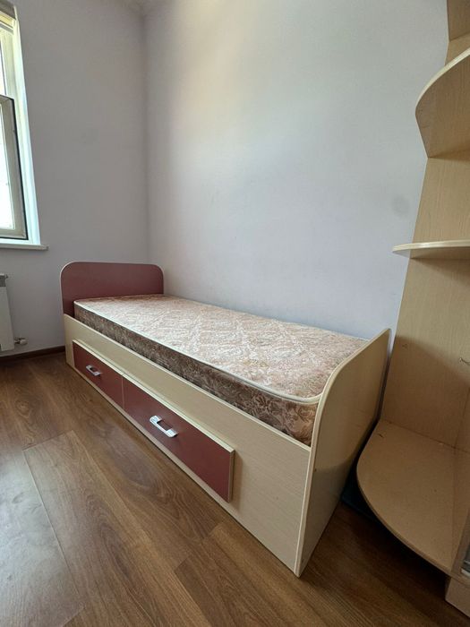 Детская кровать весь набор спальня