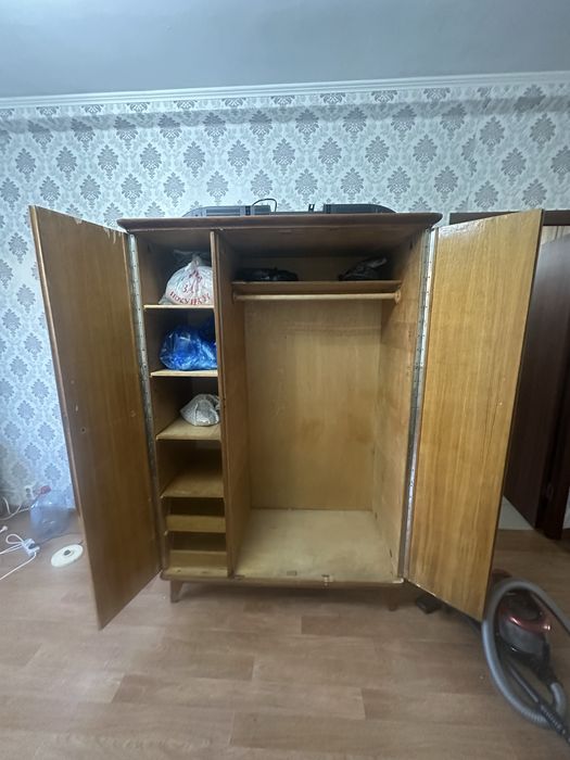 Шкаф и манеж бесплатно