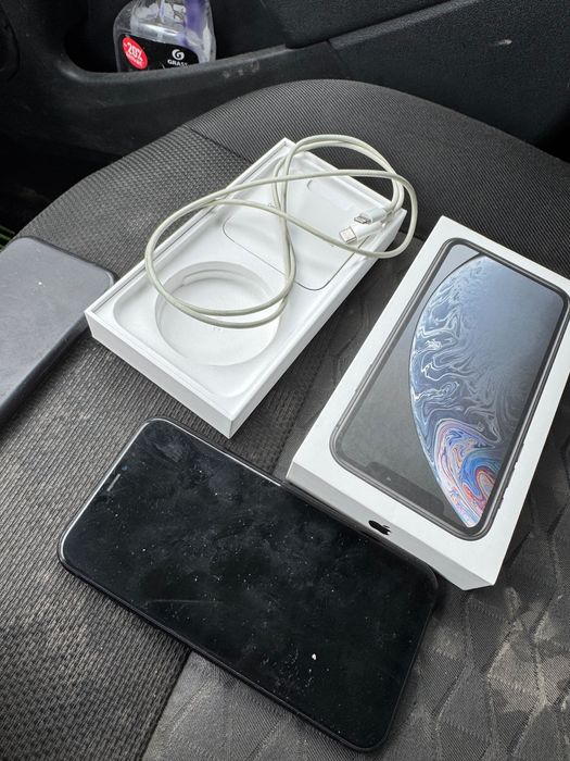 Iphone XR 64gb ..