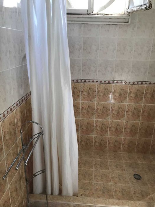 Дава се под наем Двустаен апартамент в София, Център - 50 кв.м за 353.94 € - Снимка #1