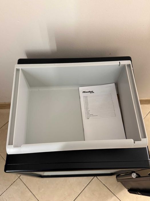 Сейф MasterLock LFW205FYC, Пожарен сертификат, Удароустойчив