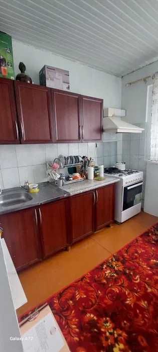 Срочно...Сергели 8 3 хона 5-этаж 9 этажка