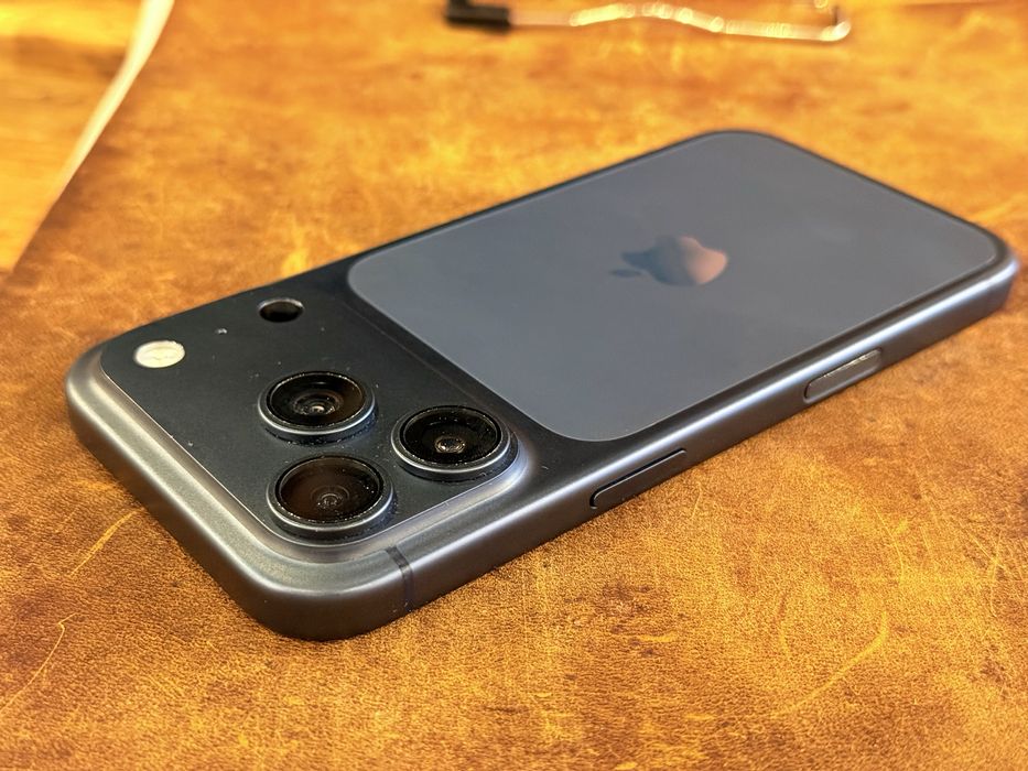 iPhone 17 Pro 15 зареждания!!!