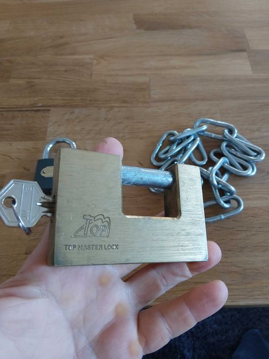 Катинари с верига