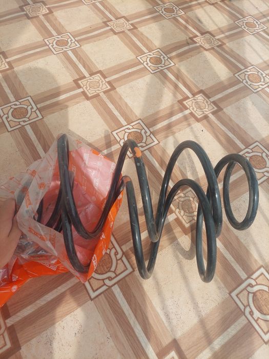 Продам пружины на камри 30